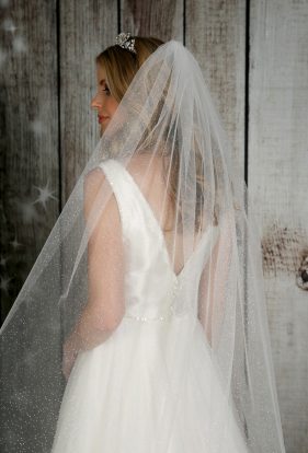 Gathered Tulle Fingertip Veil with Allover Glitter