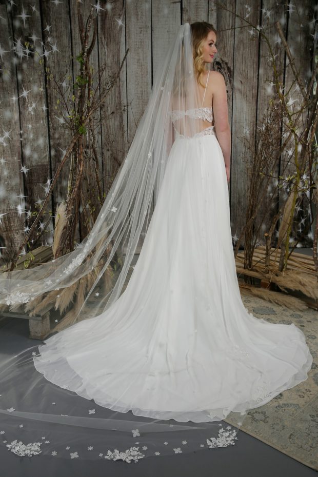 114 Abbey Length Ivory Bridal Veil with Scattered Pearls