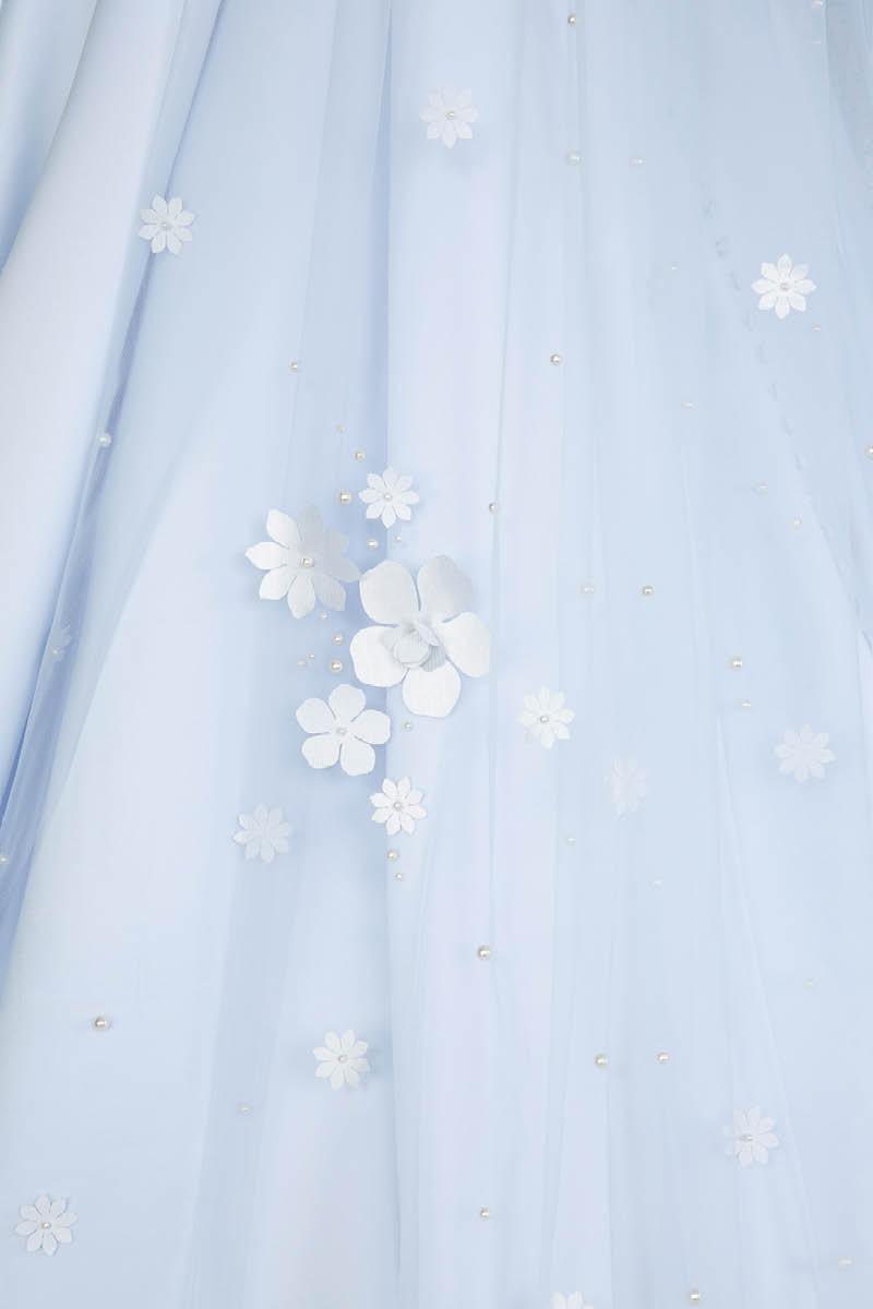 Blue flower veil, one of our colourful wedding veils